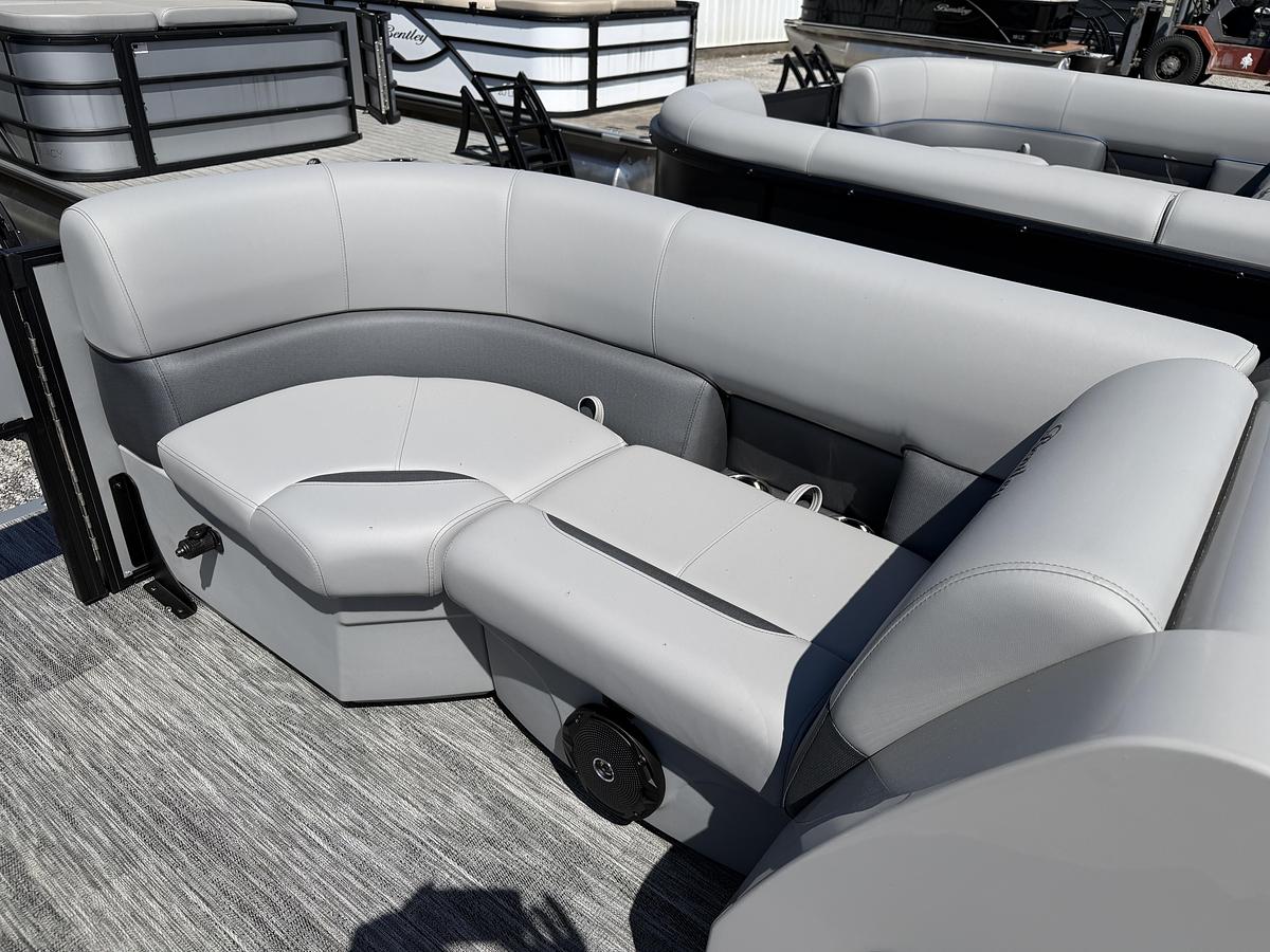 2026 Bentley Pontoons Fish 223 Fish-n-Cruise