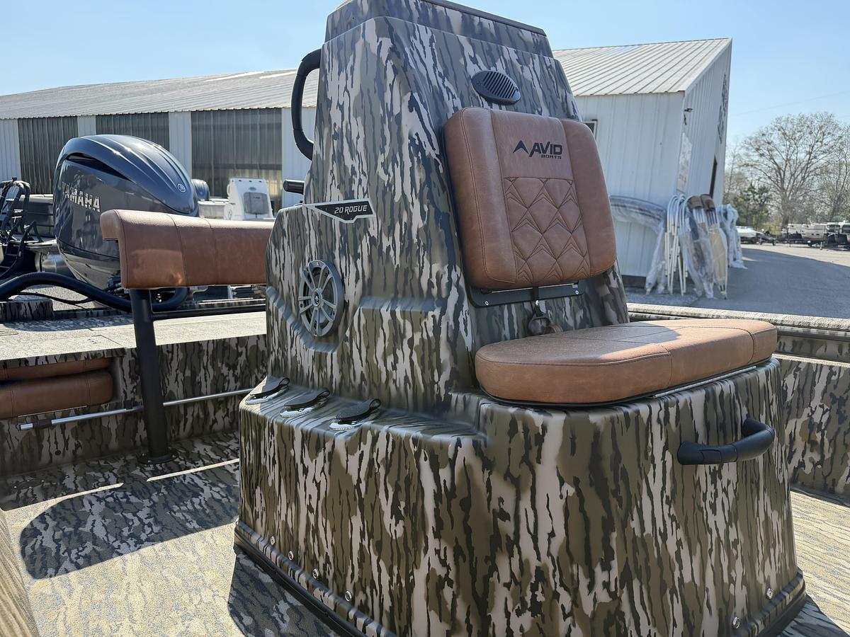 2026 Avid Boats 20CC Rogue