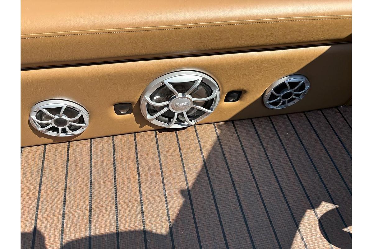 2026 Bentley Pontoons Elite 253 DC Swingback