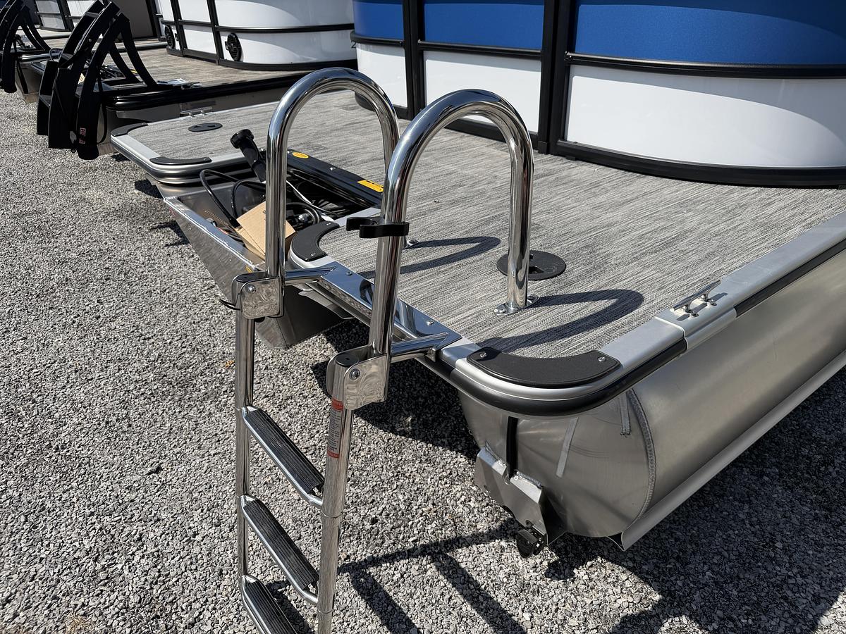 2026 Bentley Pontoons BOLT 200