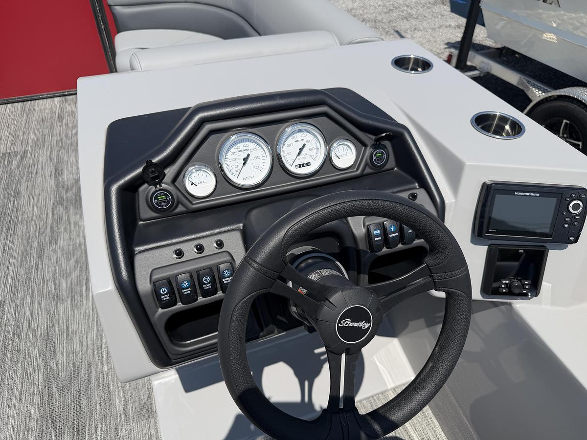 2027 Bentley Pontoons Legacy 200 Navigator