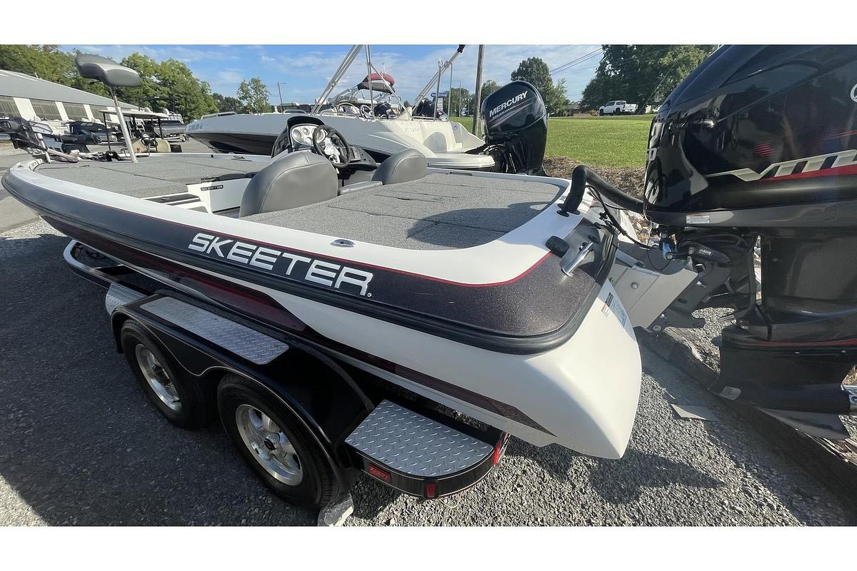 Used 2011 Skeeter ZX225