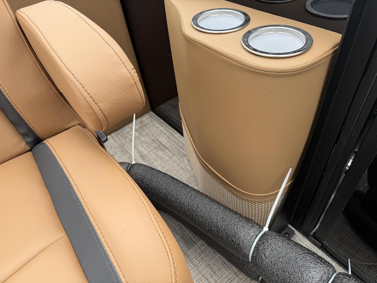 2027 Bentley Pontoons Legacy 223 Navigator