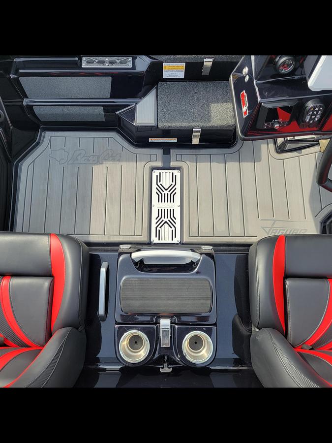 Used 2025 Bass Cat Jaguar