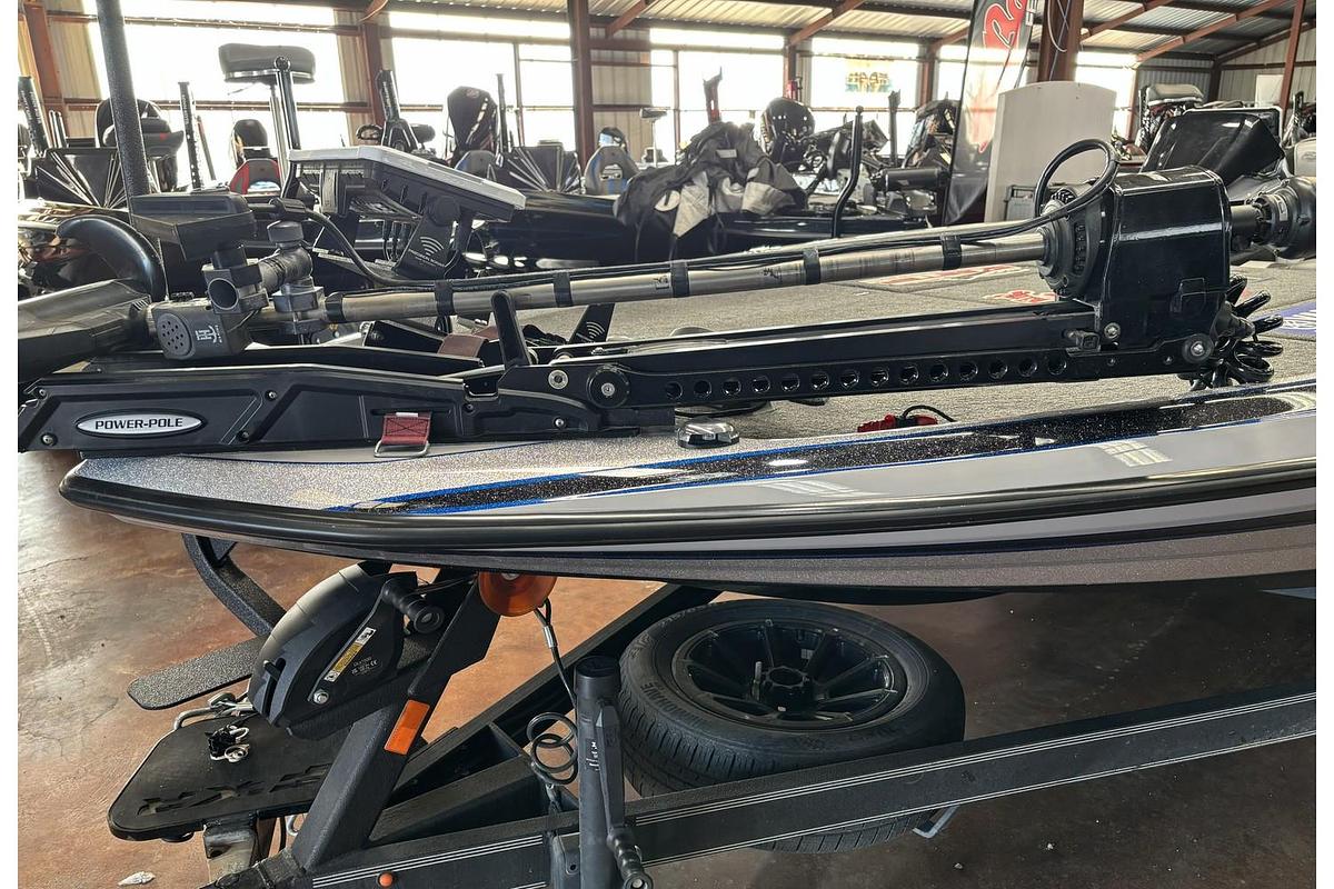 Used 2025 Skeeter FXR21 DUAL CONSOLE