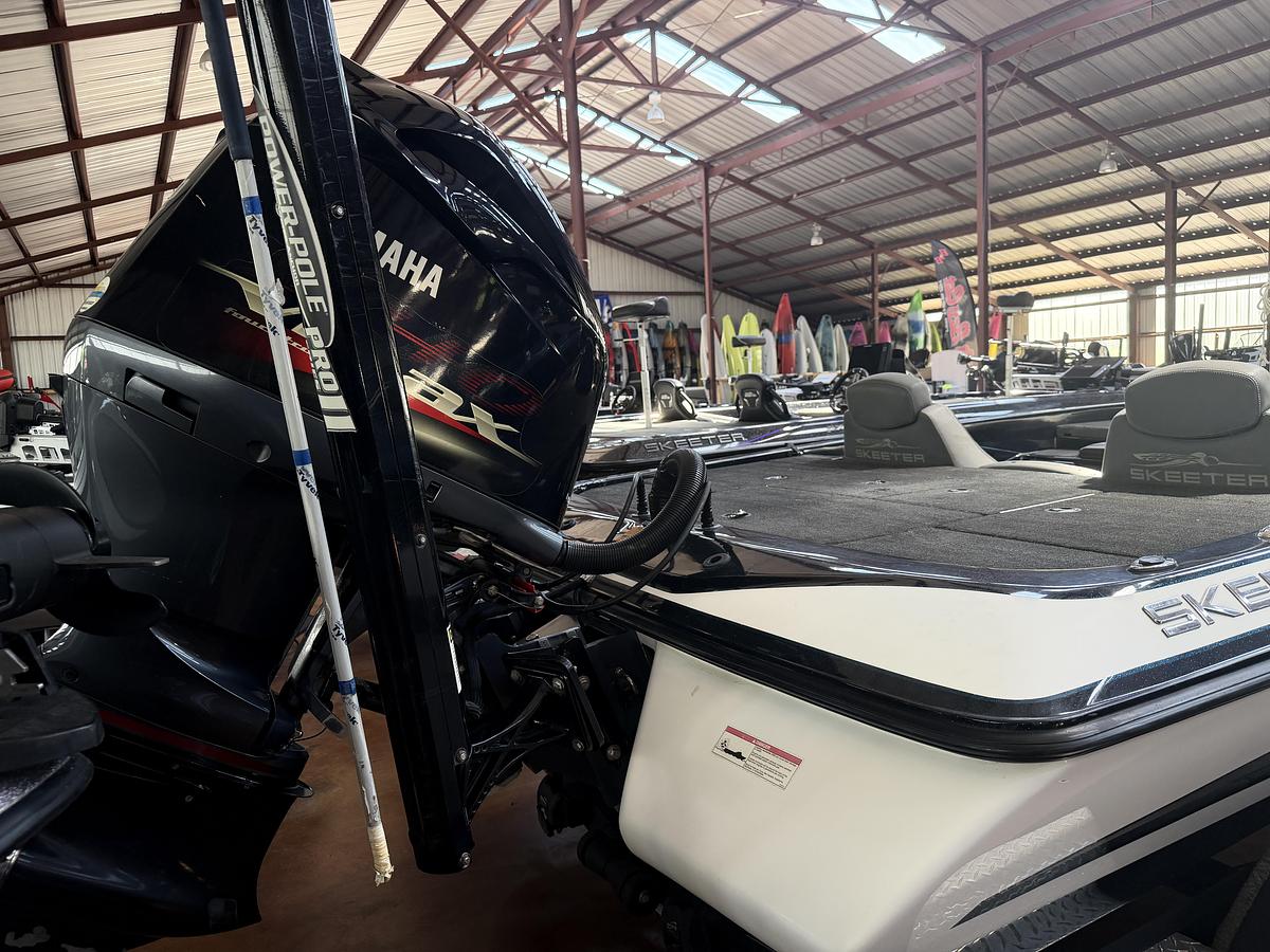 Used 2016 Skeeter ZX250