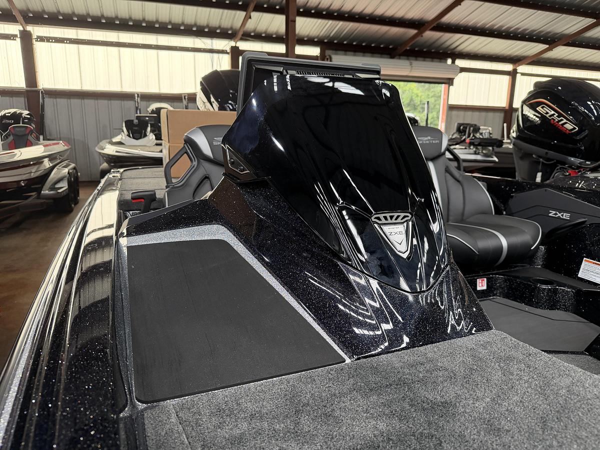 2027 Skeeter ZXE20