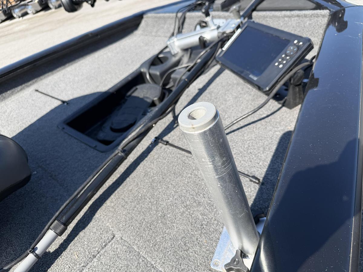 Used 2025 Tracker Pro Team 190