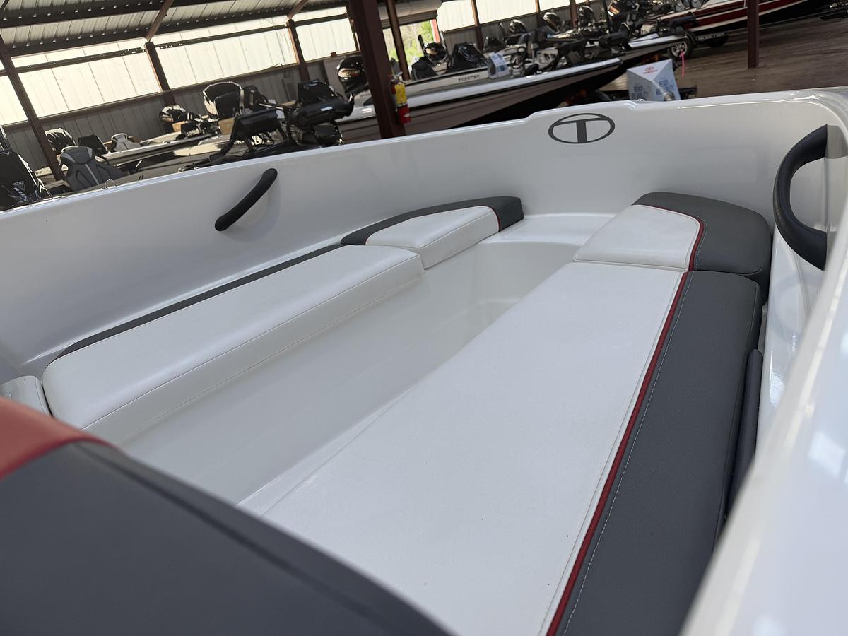 2021  Tracker Tahoe T16