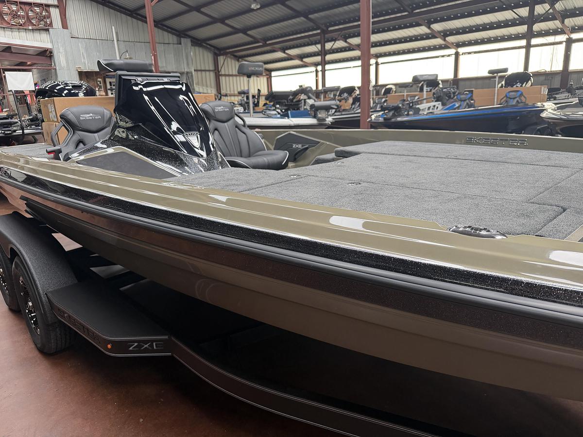 2027 Skeeter ZXE20