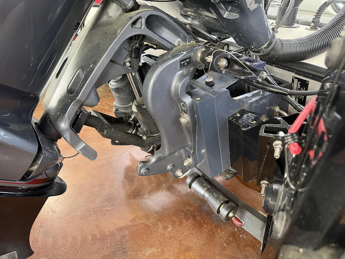 Used 2022 Skeeter ZXR21