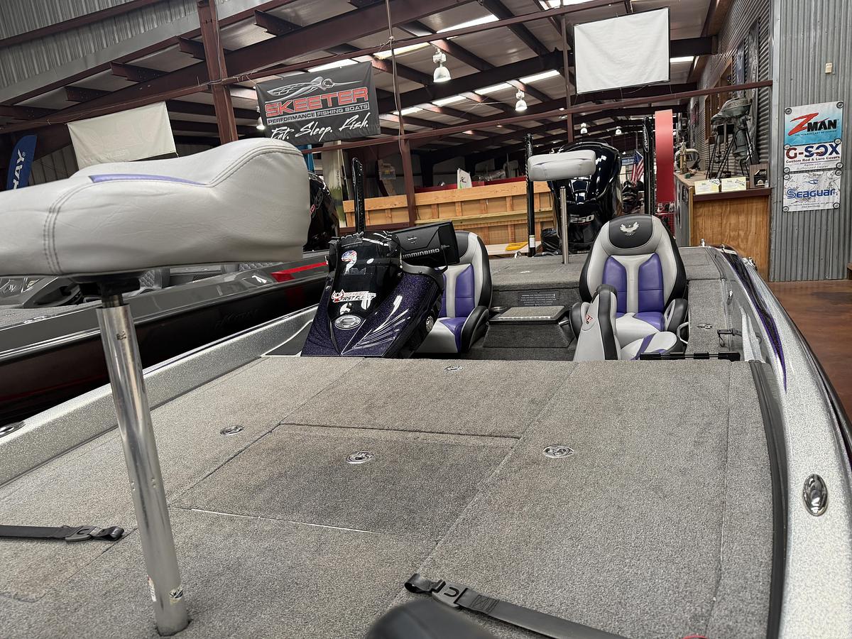 Used 2019 Phoenix 921