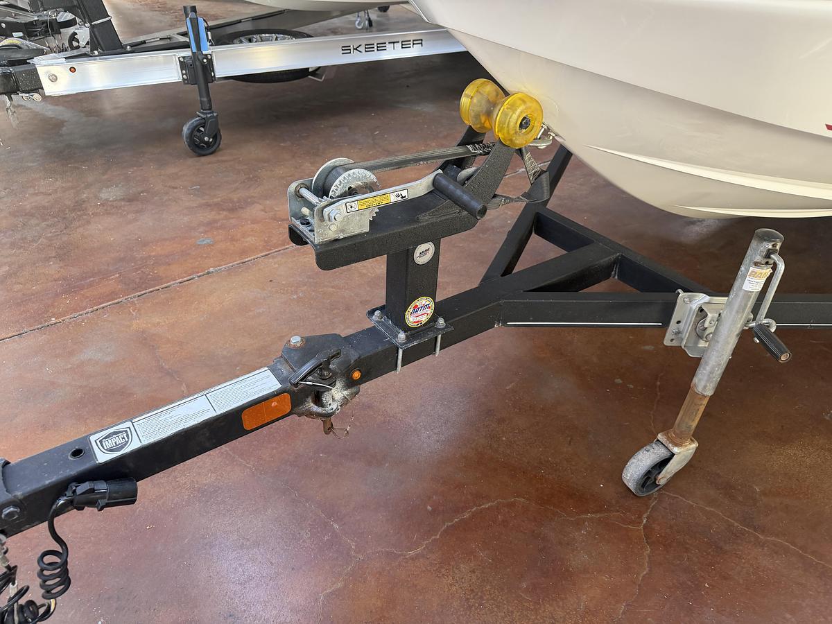 2021  Tracker Tahoe T16