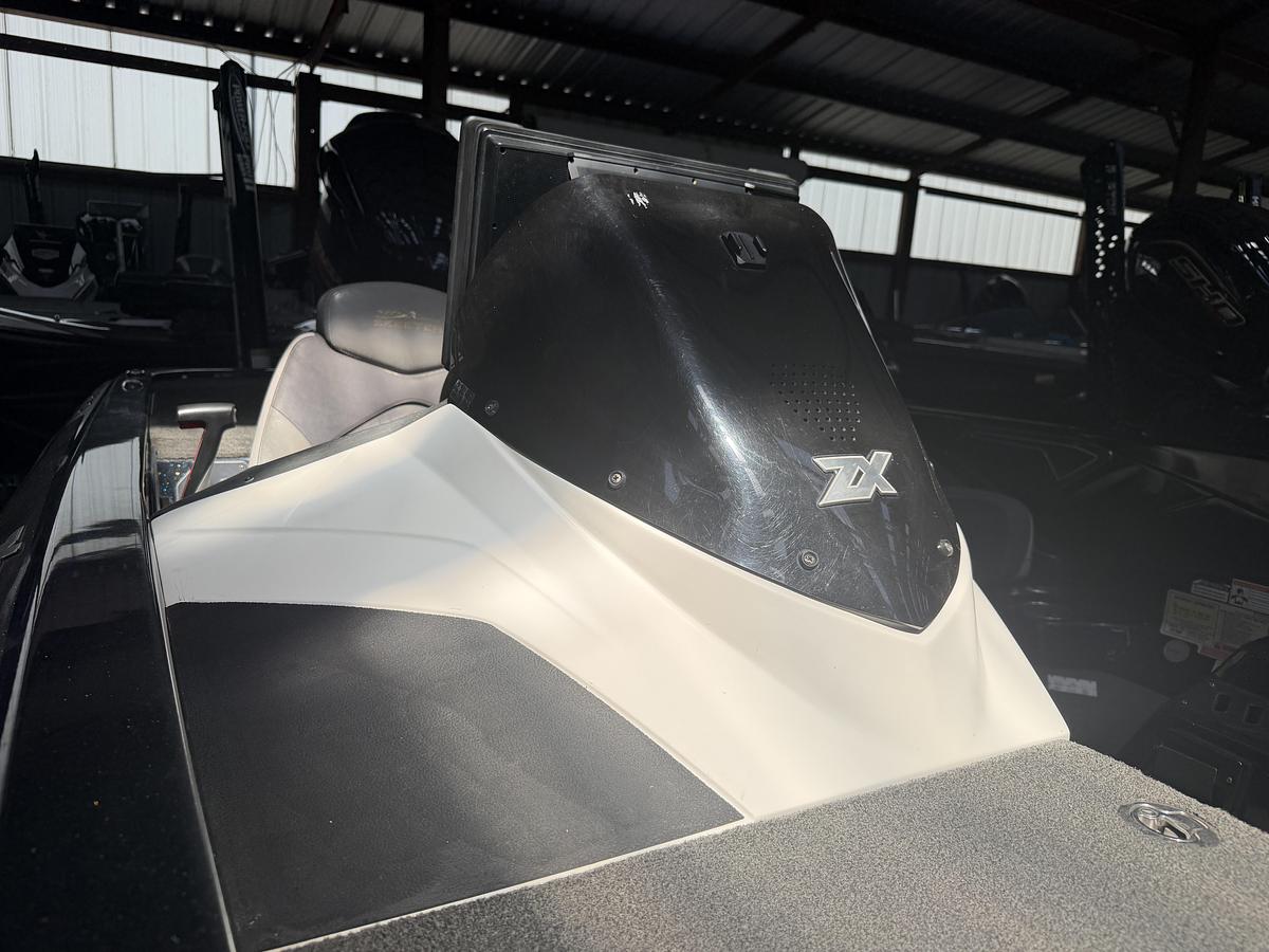 Used 2016 Skeeter ZX250