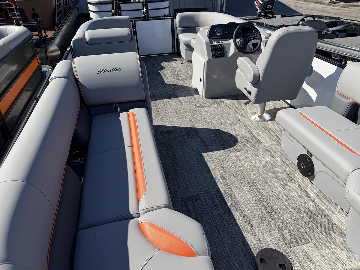 2026 Bentley Pontoons Bolt 223