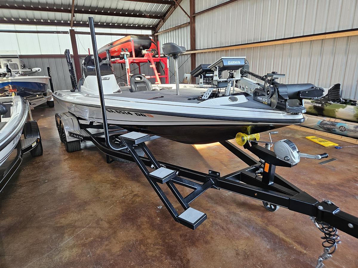 Used 2022 Falcon F21TE