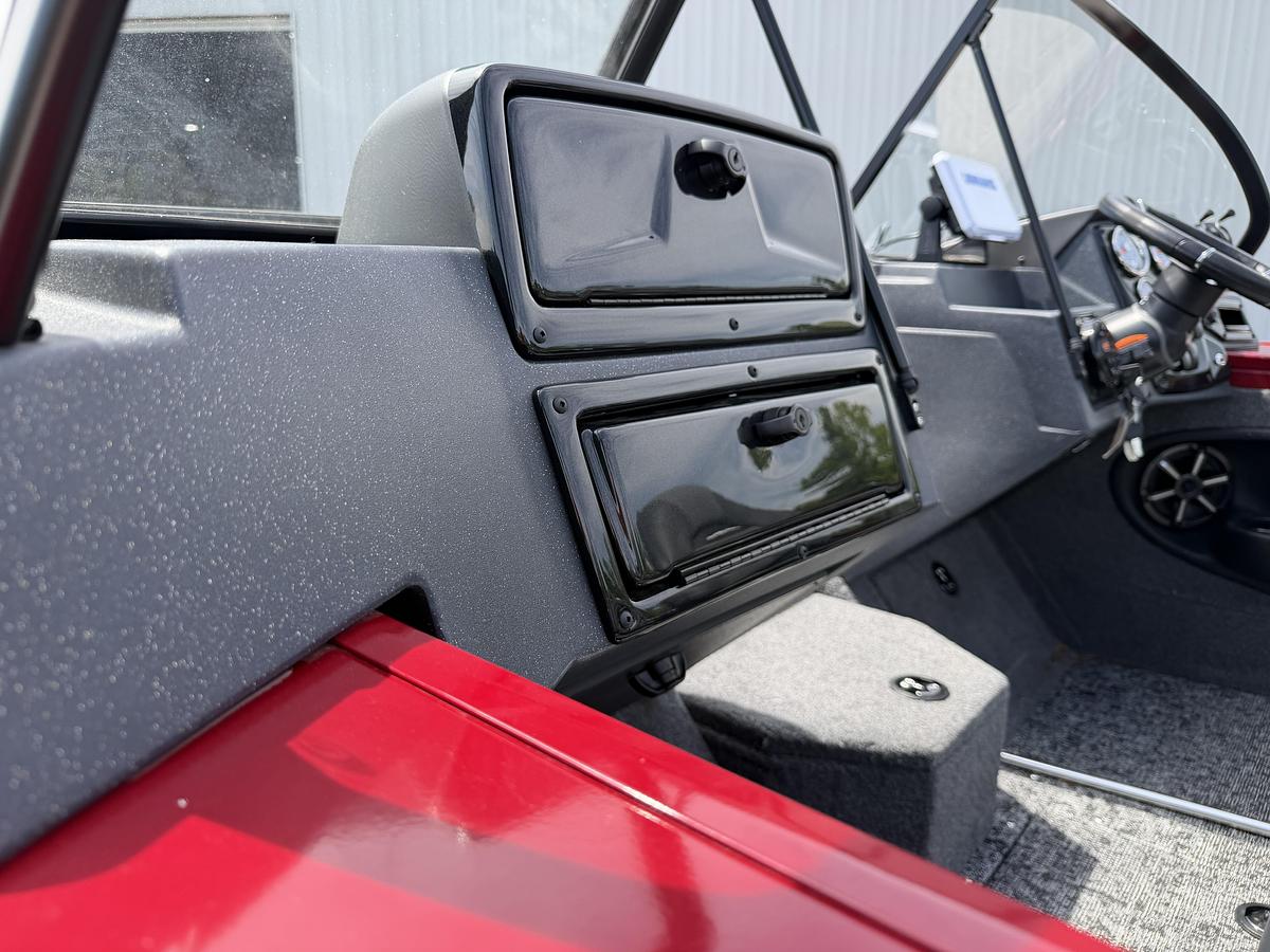 Used 2025 Tracker Targa 18