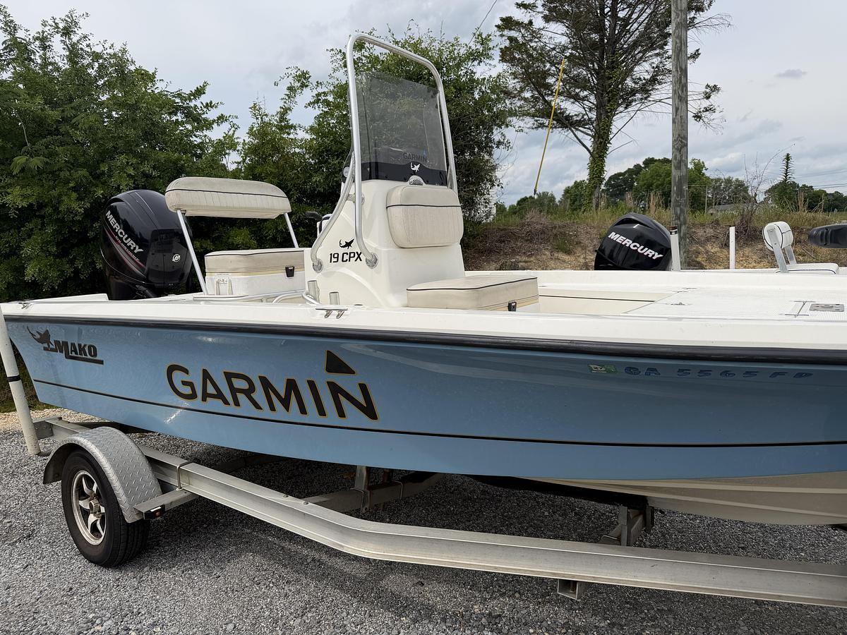 Used 2017 Mako  Skiff 19 CPX