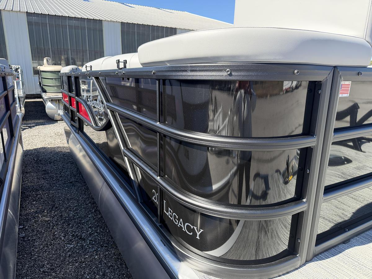 2026 Bentley Pontoons Legacy 200 Cruise