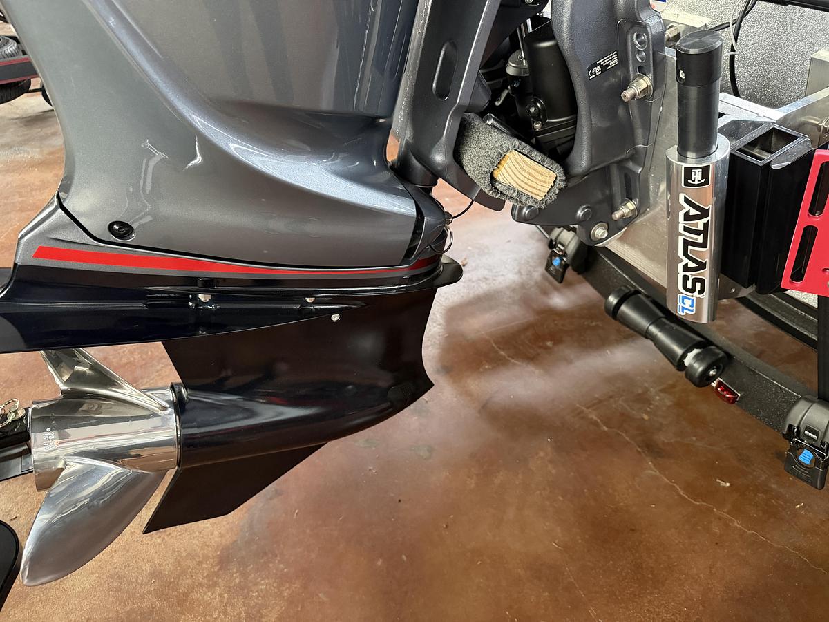 2027 Skeeter ZXE20