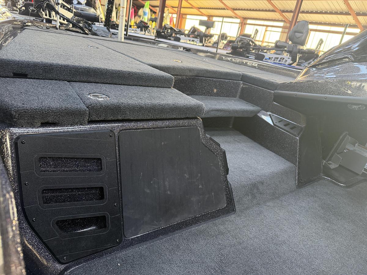 Used 2025 Skeeter ZX200