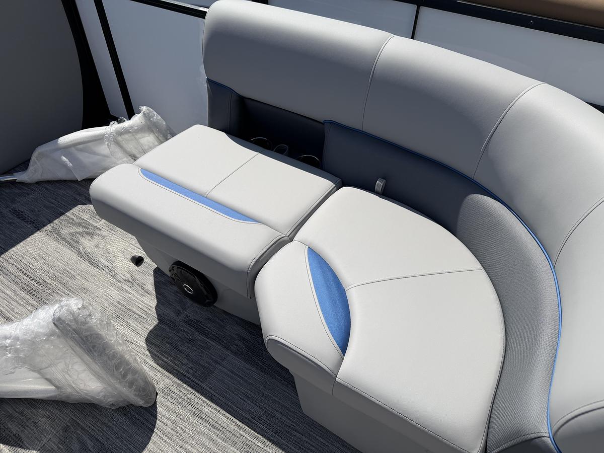 2026 Bentley Pontoons BOLT 200