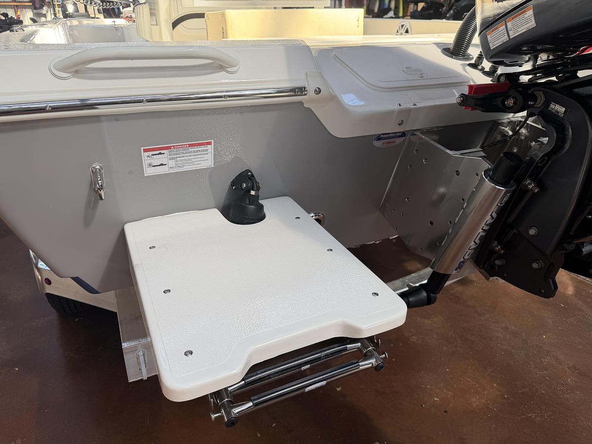 2026 Skeeter SX221 BAY