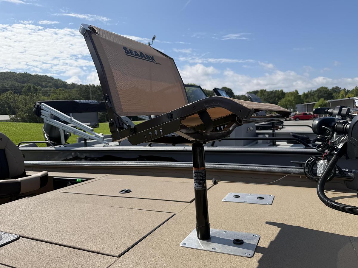 2027 SeaArk Flex 19