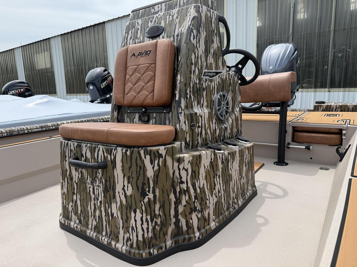 2026 Avid Boats 20CC Rogue