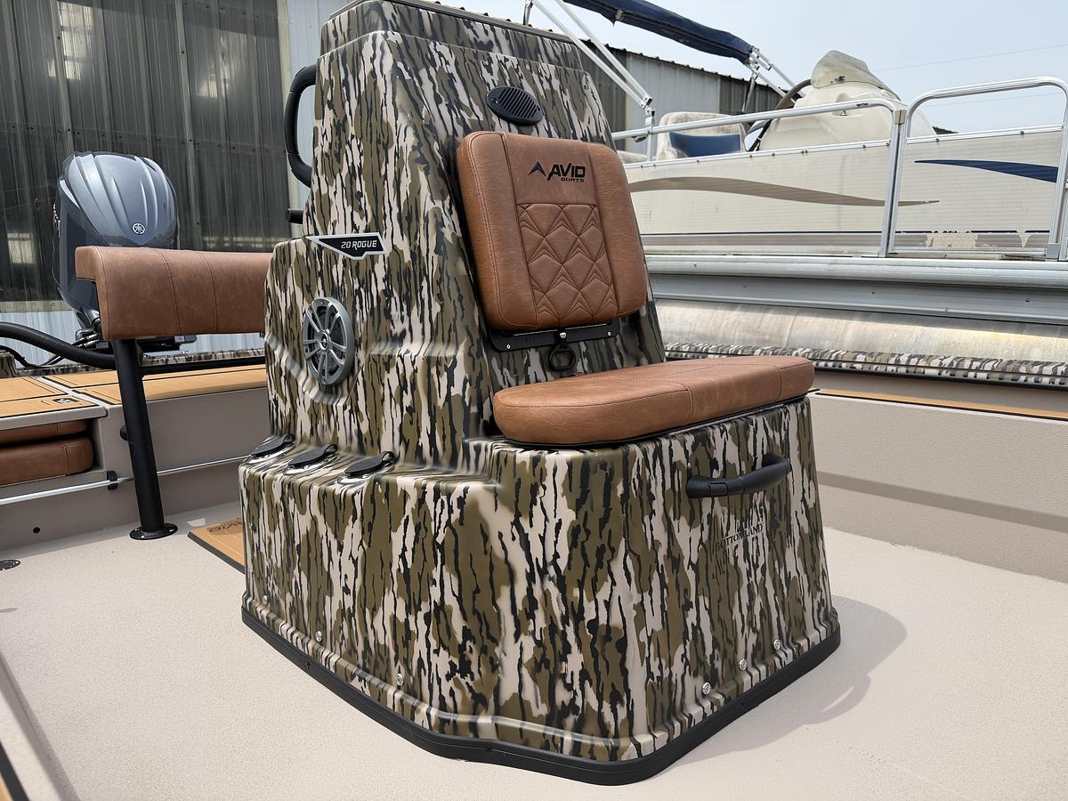 2026 Avid Boats 20CC Rogue