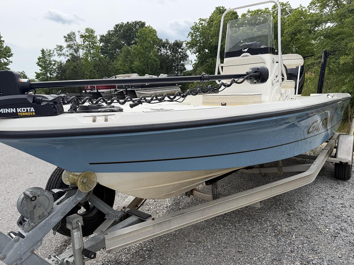 Used 2017 Mako  Skiff 19 CPX