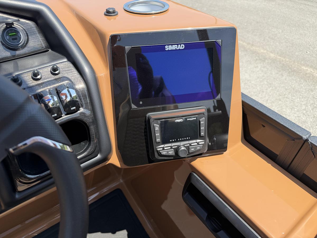 2027 Bentley Pontoons Elite 253 Swingback DC