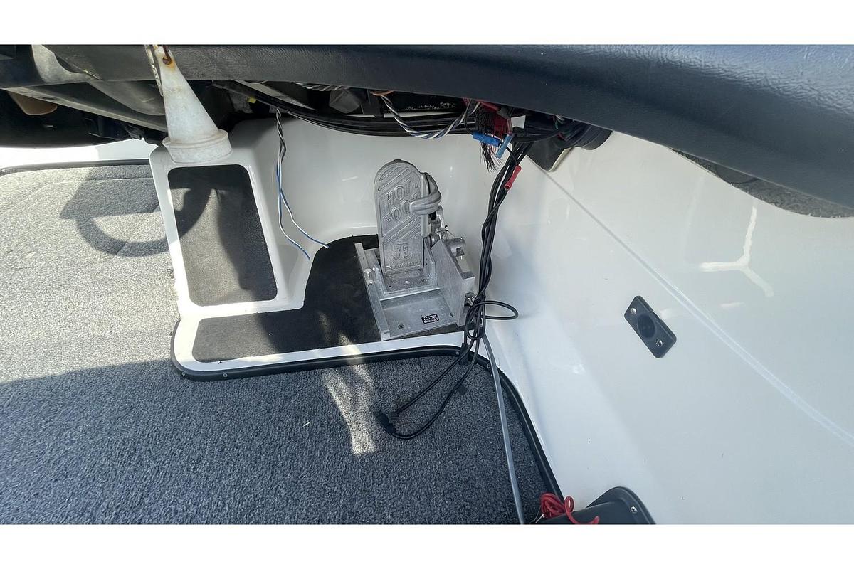 Used 2011 Skeeter ZX225