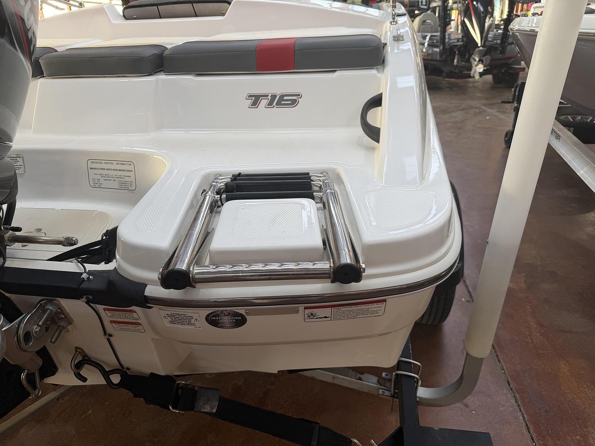 2021  Tracker Tahoe T16