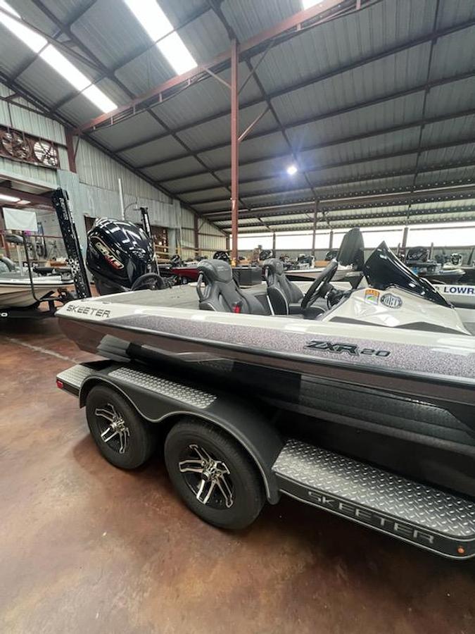 Used 2023 Skeeter ZXR20