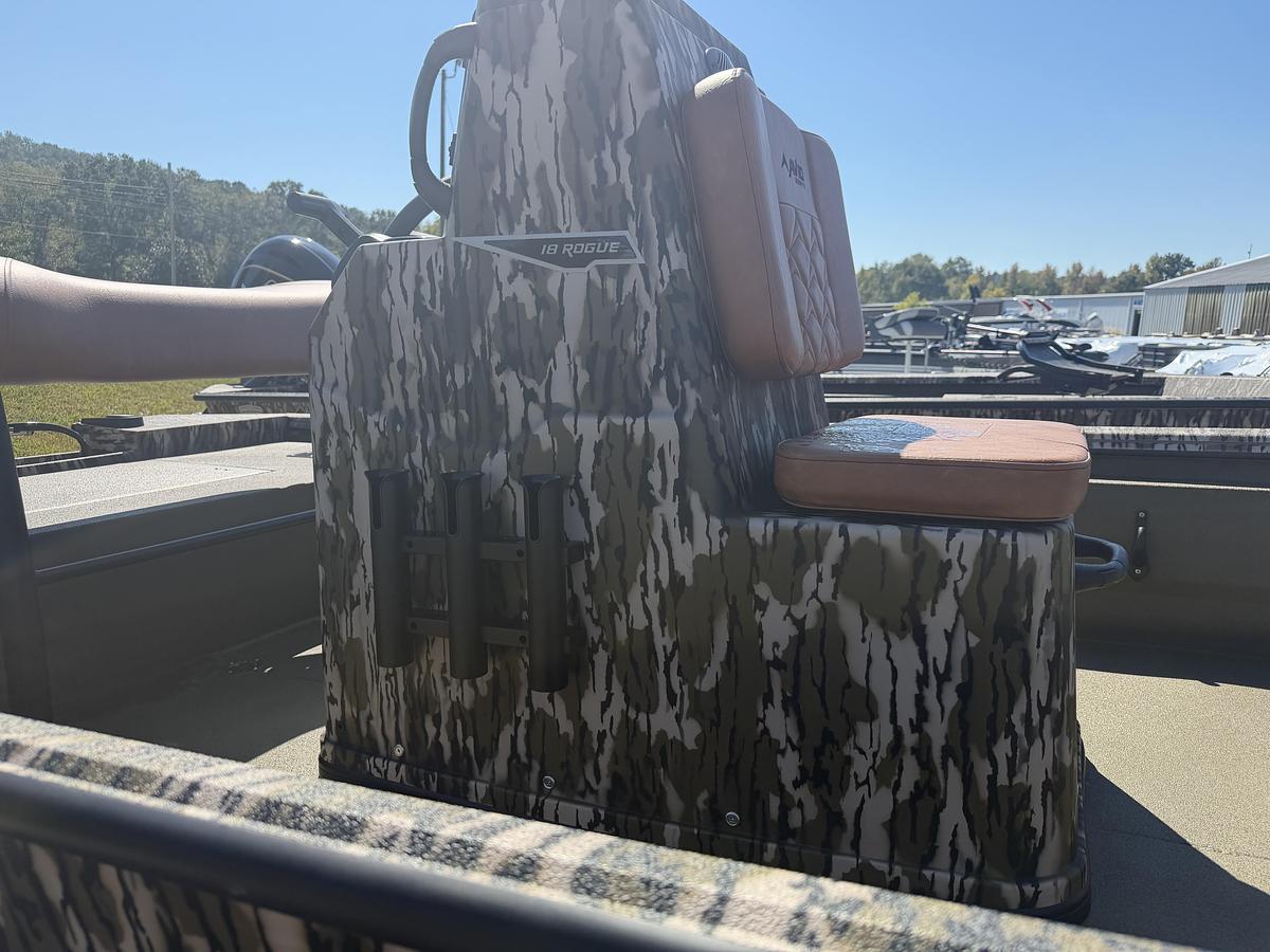 2027 Avid Boats 18CC Rogue