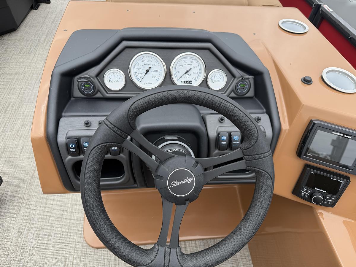 2027 Bentley Pontoons Legacy 223 Navigator