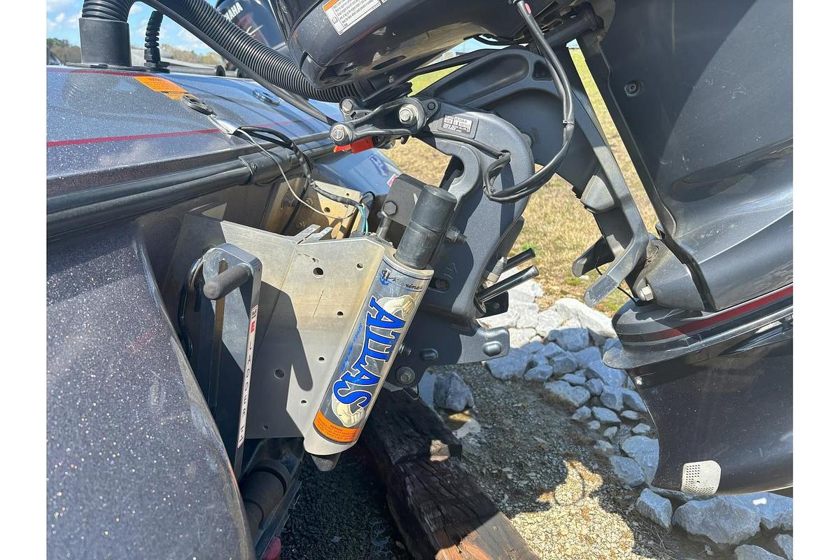 Used 2014 Skeeter FX21