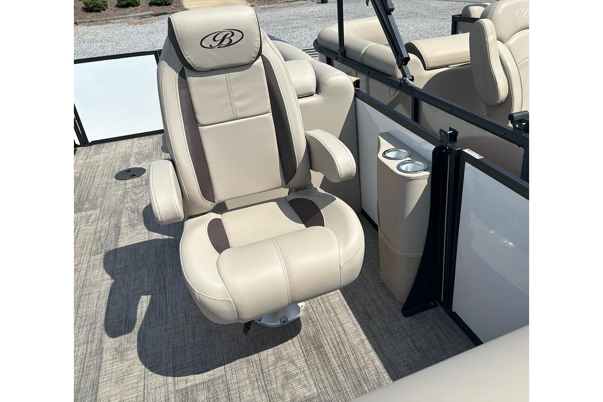 2026 Bentley Pontoons Legacy 223 Navigator