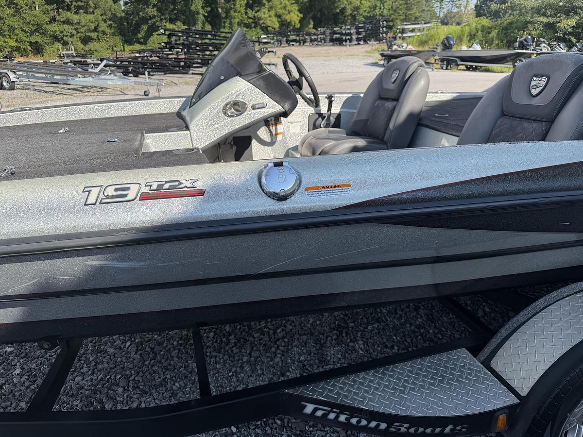 Used 2017 Triton Boats TRX19