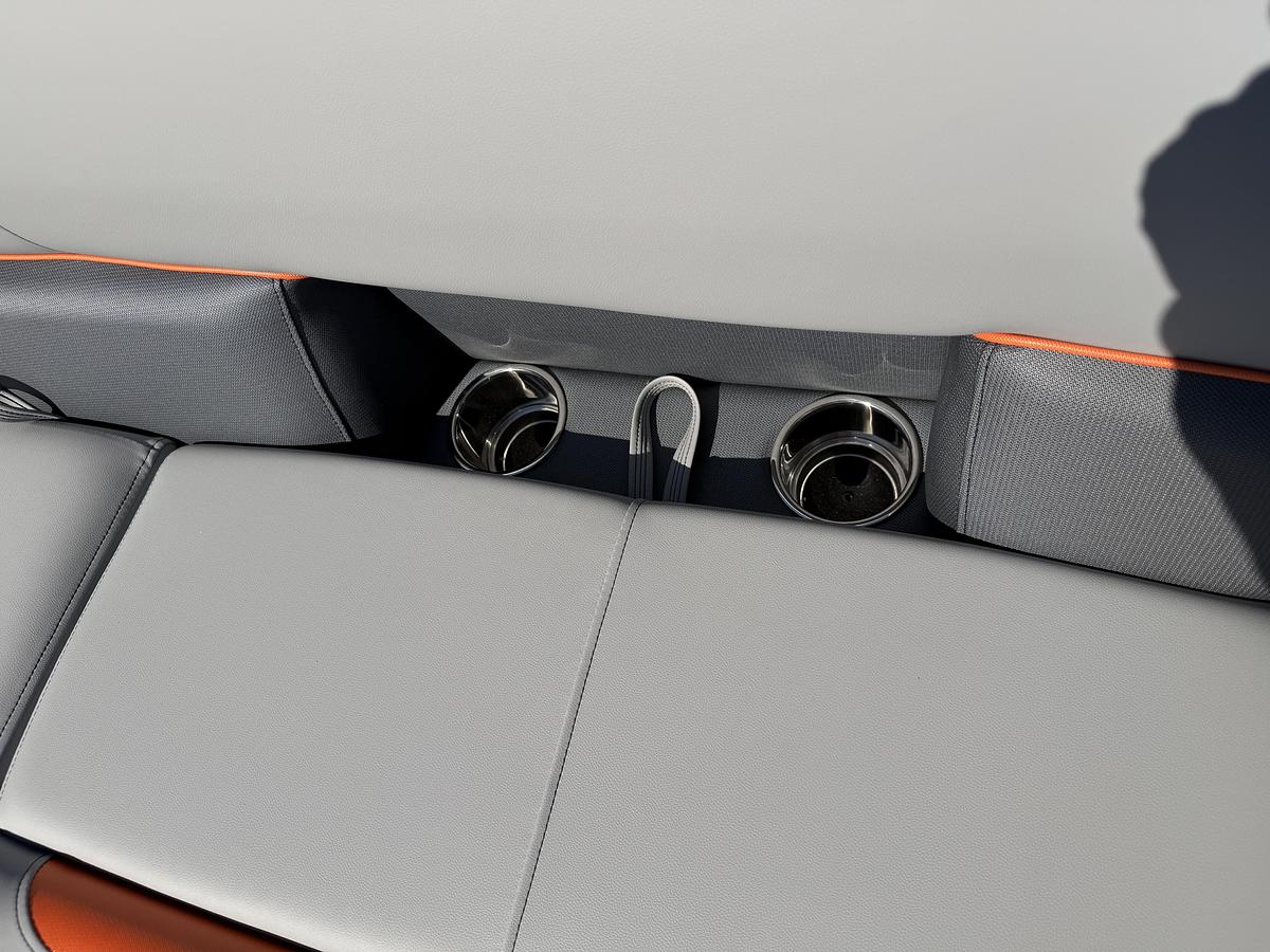 2026 Bentley Pontoons Bolt 223