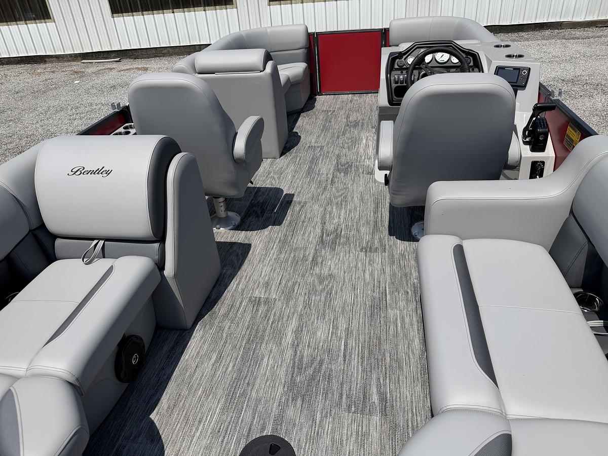 2027 Bentley Pontoons Legacy 200 Navigator