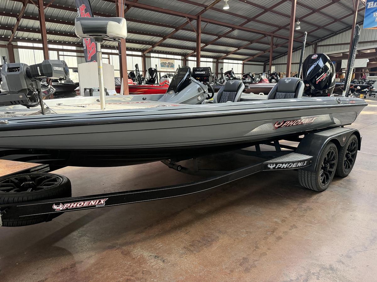 Used 2025 Phoenix 920 Elite