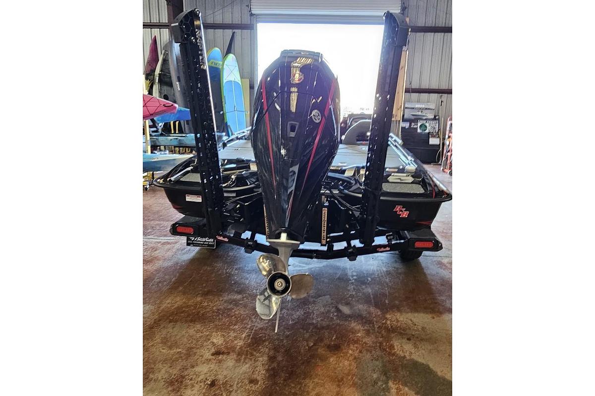 2025 Bass Cat Caracal STS