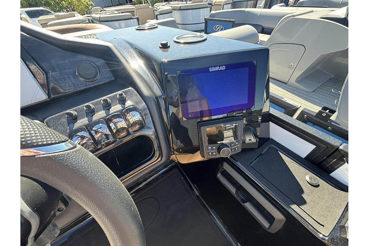 2026 Bentley Pontoons Elite 223 Swingback DC