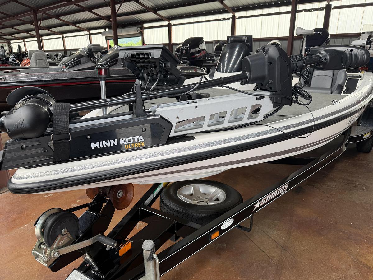 Used 2005 Stratos 294 PRO XL
