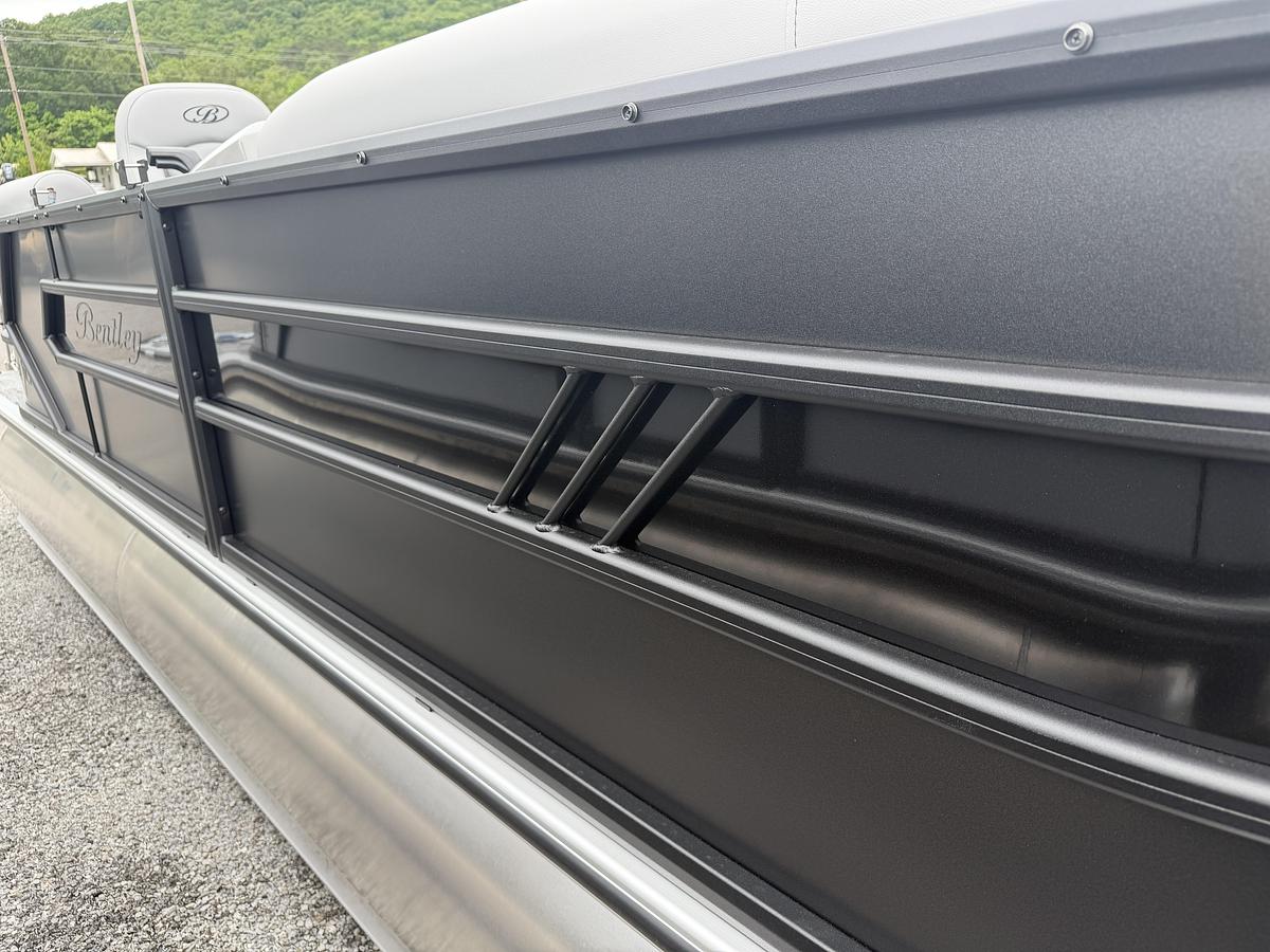2026 Bentley Pontoons Bolt 200