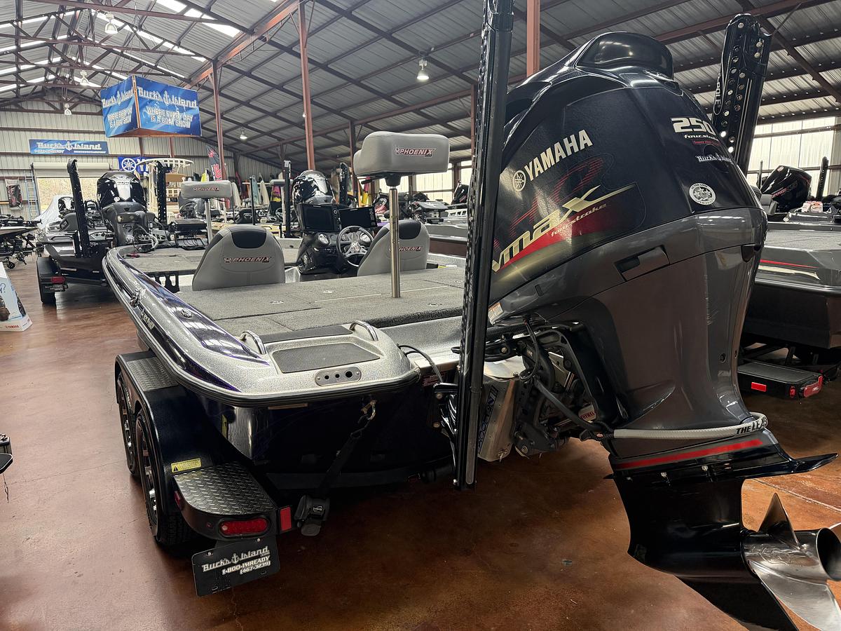 Used 2019 Phoenix 921
