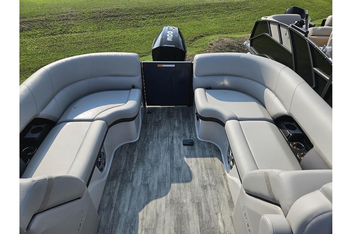 2024 Crest Pontoons Caribbean LX 250SLC CP3