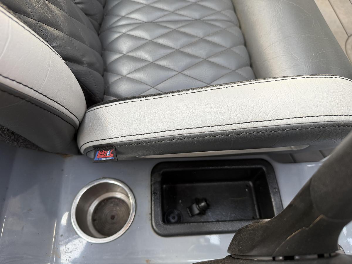 Used 2025 Phoenix 920 Elite